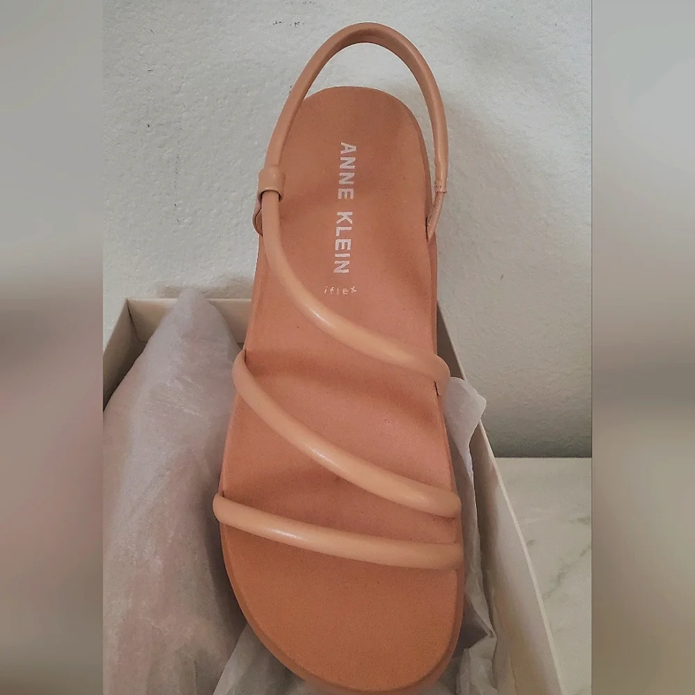 Anne Klein Tan Sandals - 9.5 - Picture 5 of 8